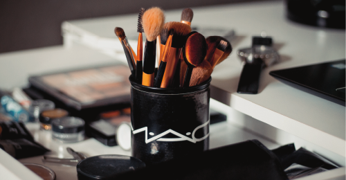 抜け感ヘアメイク